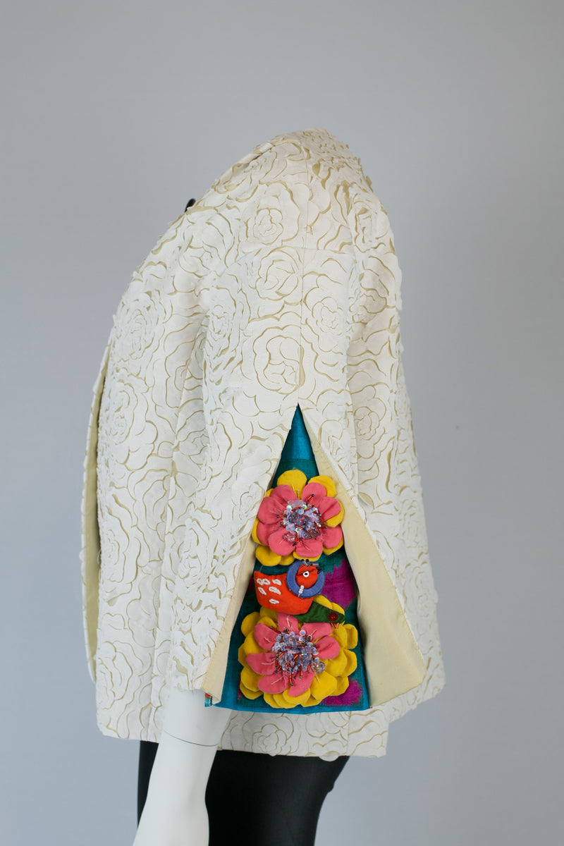 SK #SHORT Into White (S) – SuKaz